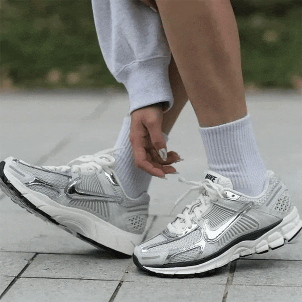 NIKE ZOOM VOMERO V5 (OFERTA)